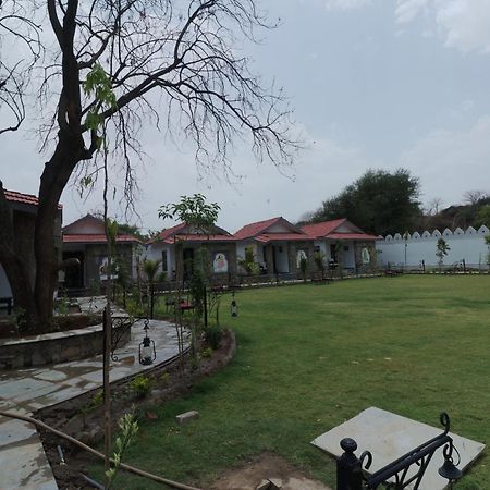 Keshav Resort Udaipur Exterior photo